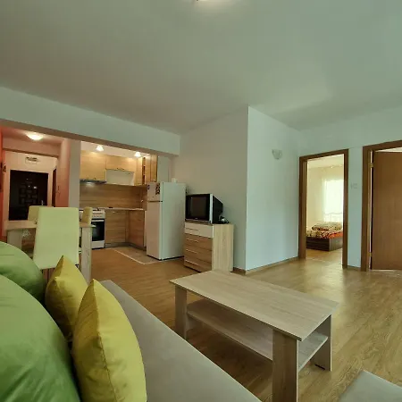 Apartment 2 Bedroom Sunny In South Sweti Wlas